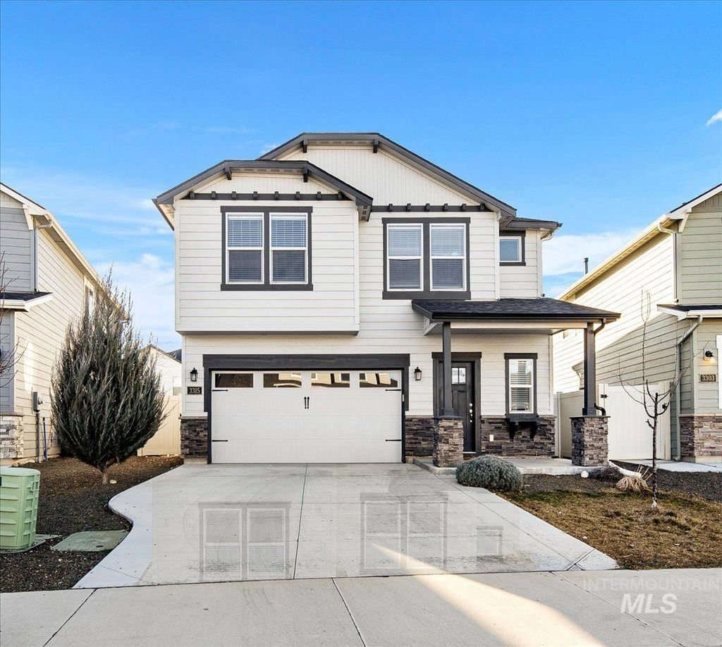 Photo of 3315 S Cabin Creek Way, Meridian, ID 83642 (MLS # 98974376)