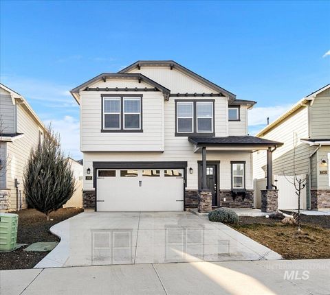 Photo of 3315 S Cabin Creek Way, Meridian, ID 83642 (MLS # 98974376)