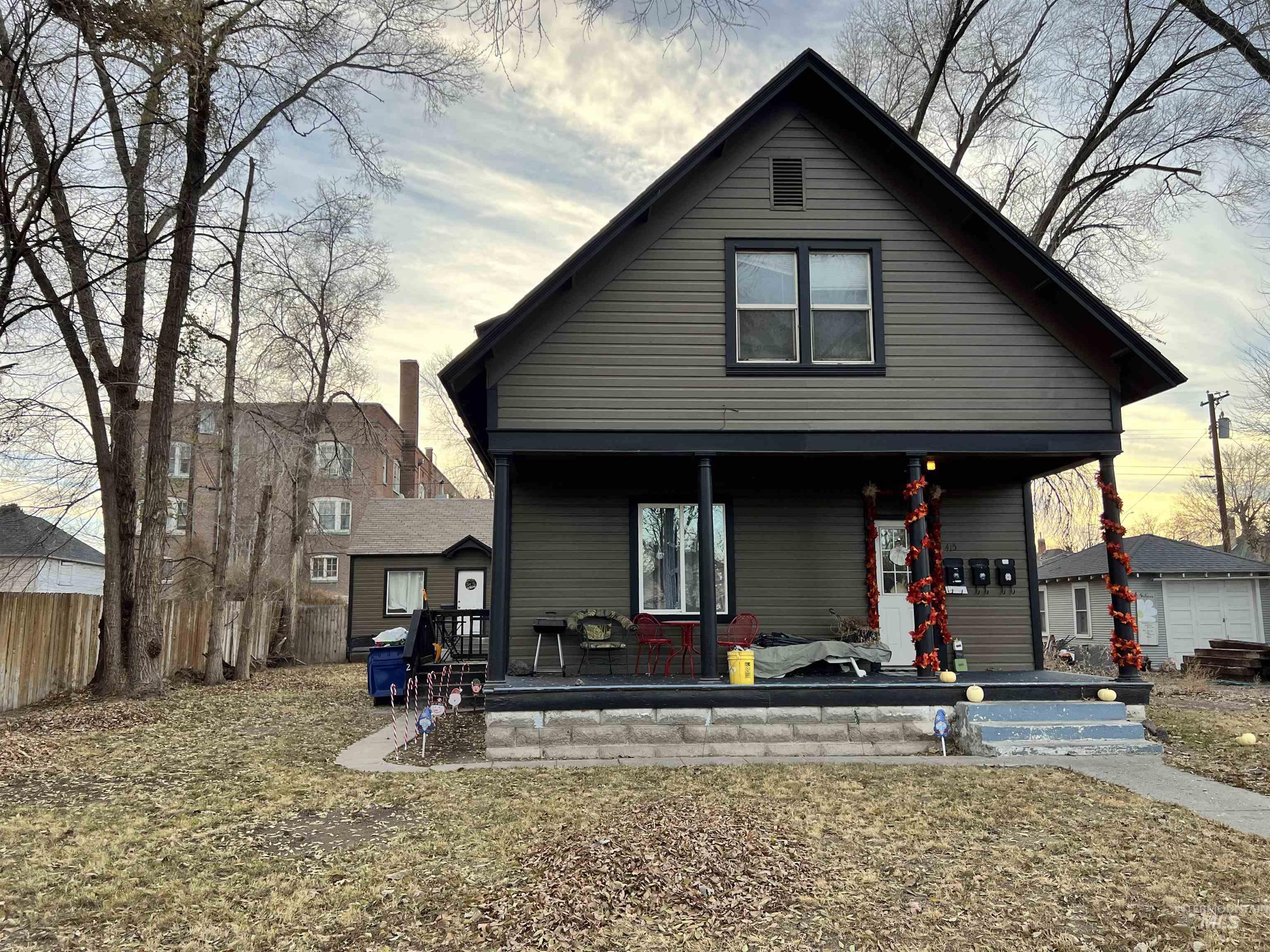 Twin Falls, Idaho 83301, United States, 5 Bedrooms Bedrooms, ,4 BathroomsBathrooms,Residential,Active,24303