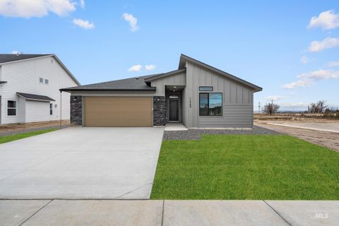 Photo of 13733 Redway Ct, Caldwell, ID 83607 (MLS # 98983777)