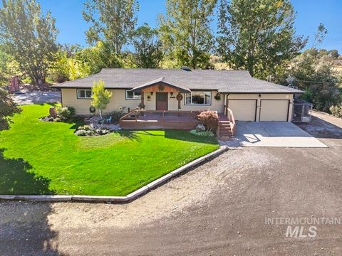 Photo of 2220 3762 N, Filer, ID 83328 (MLS # 98930778)