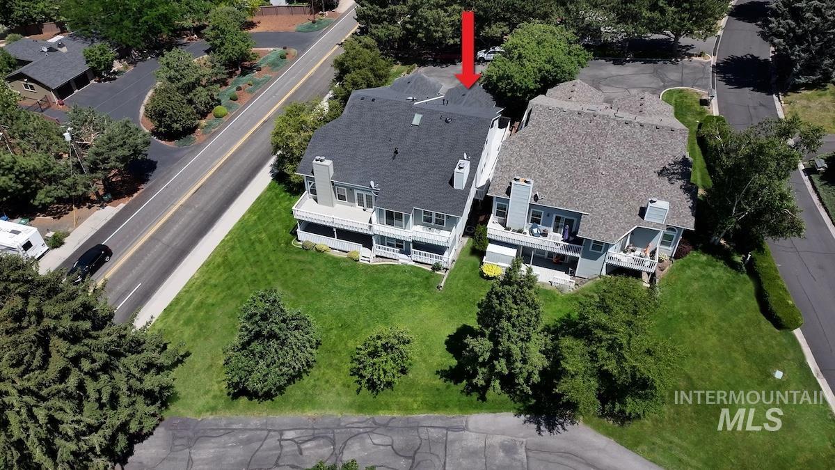 Aerial overview of property's location