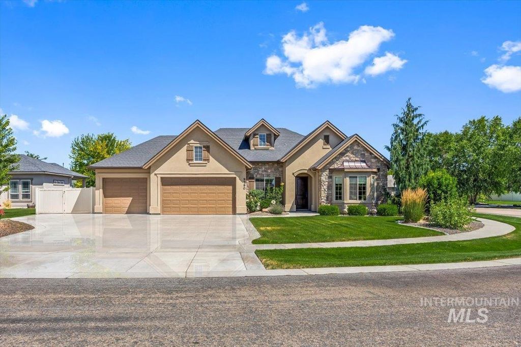 Photo of 9790 W Golden Rain St, Star, ID 83669 (MLS # 98977095)