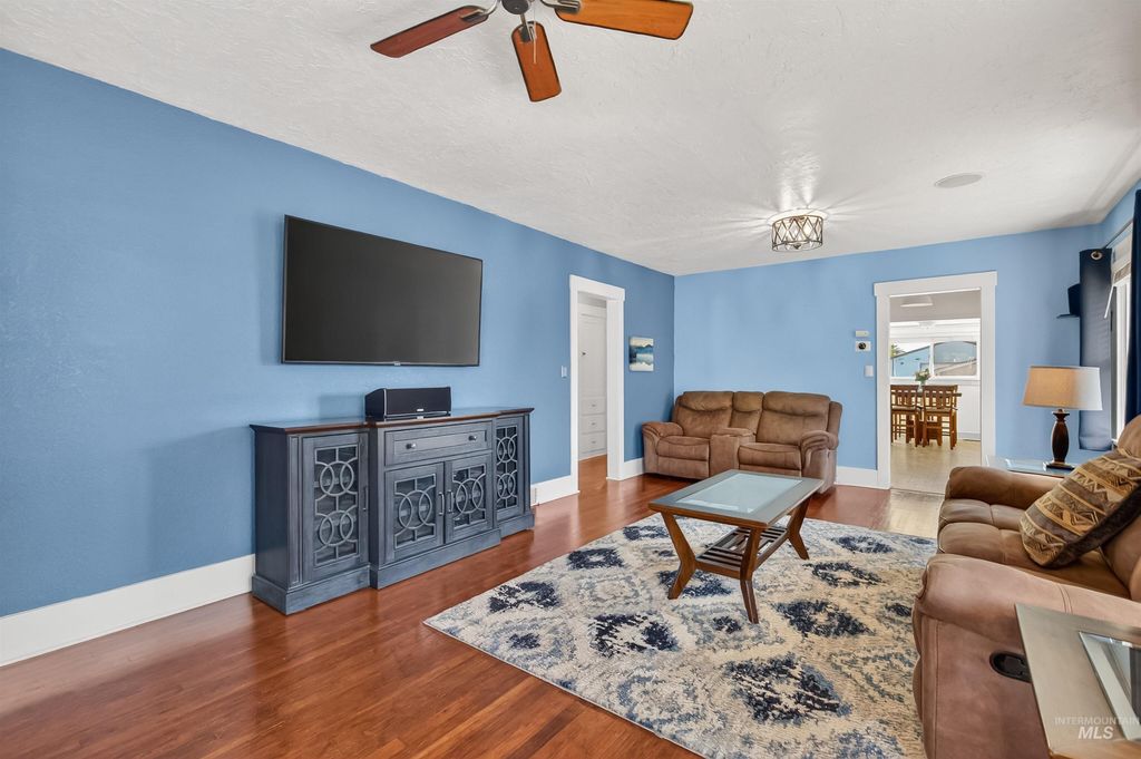 Photo of 921 3rd Street, Clarkston, WA 99403 (MLS # 98982363)