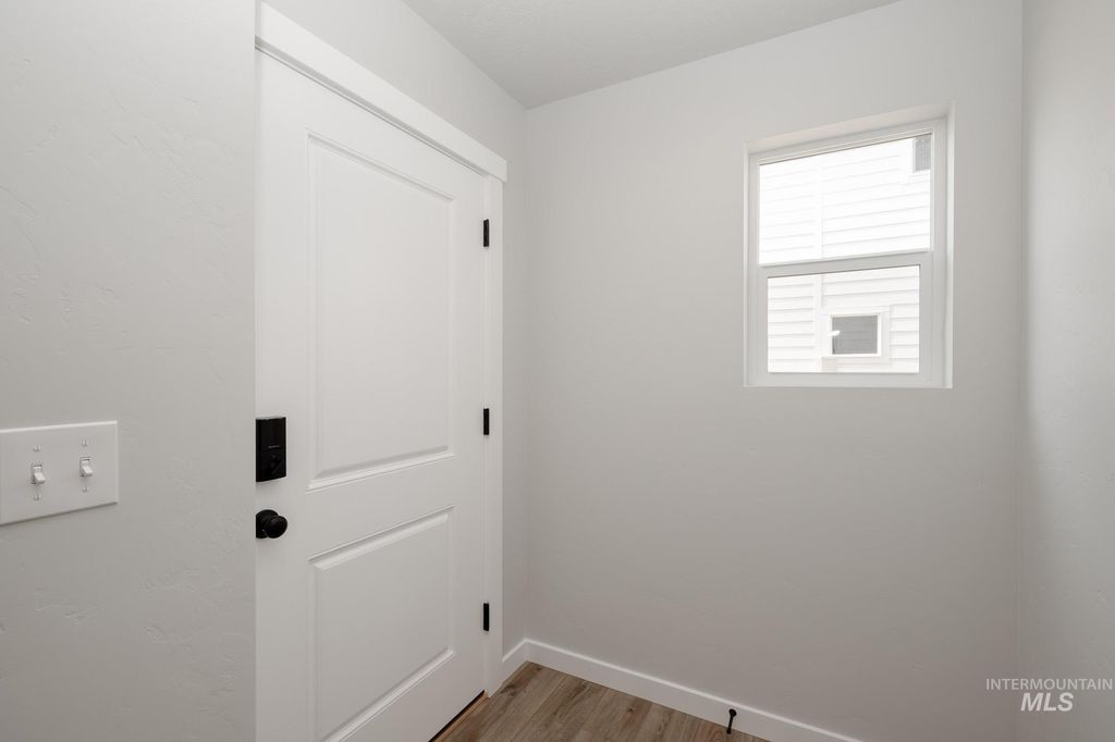 Photo of 6534 W Plateau Creek Dr, Meridian, ID 83646 (MLS # 98985459)