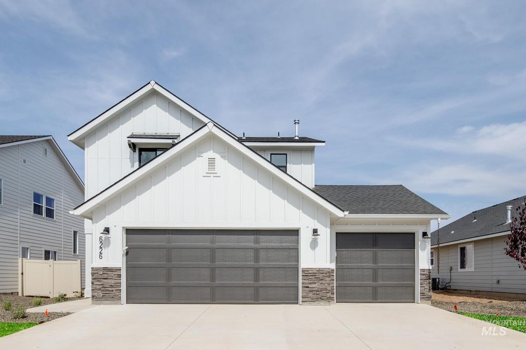 Photo of 6534 W Plateau Creek Dr, Meridian, ID 83646 (MLS # 98985459)