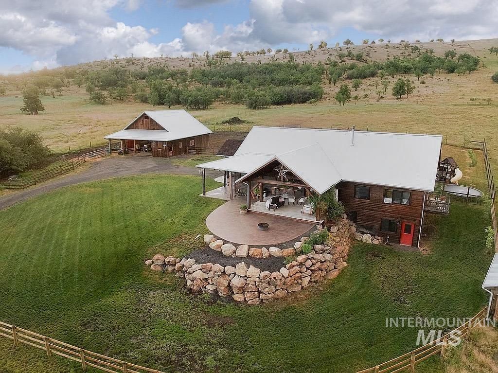 Photo of 124 Mill Creek Mdw, Grangeville, ID 83530 (MLS # 98971383)