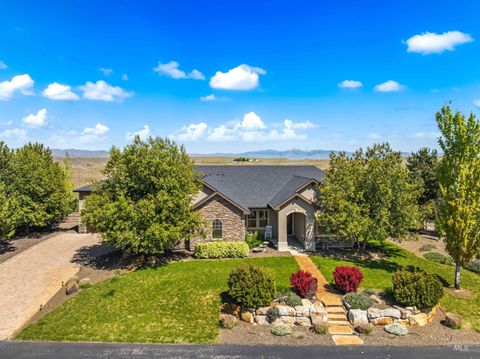 Photo of 7521 N Grand Ridge Lane, Eagle, ID 83616 (MLS # 98974410)