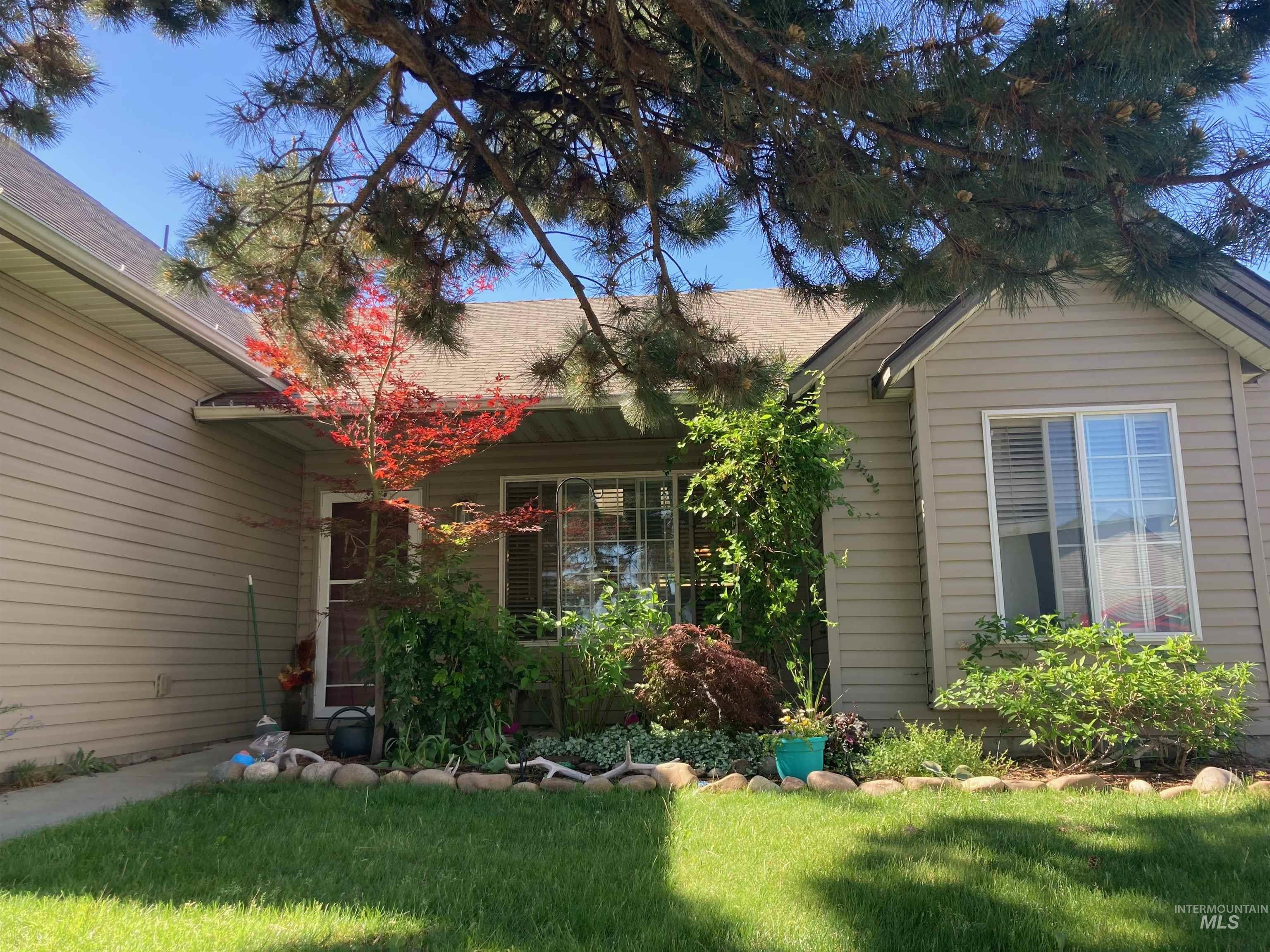 16845 Live Oak Place