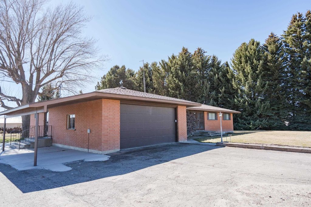 Photo of 451 W 200 N, Rupert, ID 83350 (MLS # 98979663)