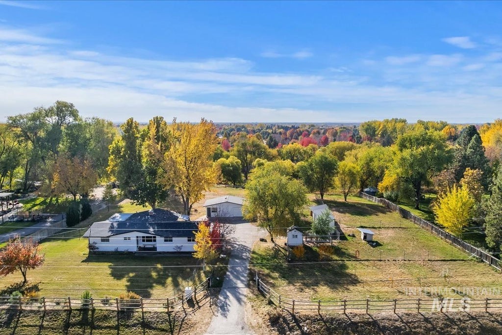 Photo of 355 E Beacon Light Rd, Eagle, ID 83616 (MLS # 99005198)