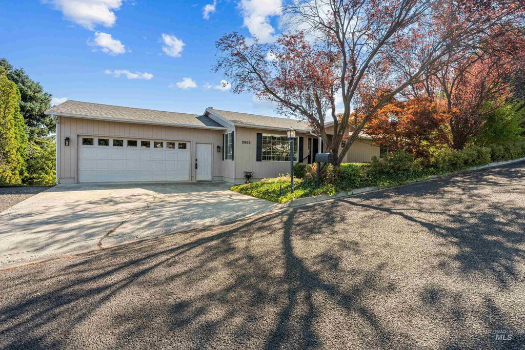 Photo of 2963 Mayfair Ridge, Lewiston, ID 83501 (MLS # 98998173)