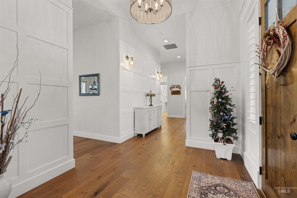 Photo of 25810 Amble Way, Middleton, ID 83644 (MLS # 98975211)