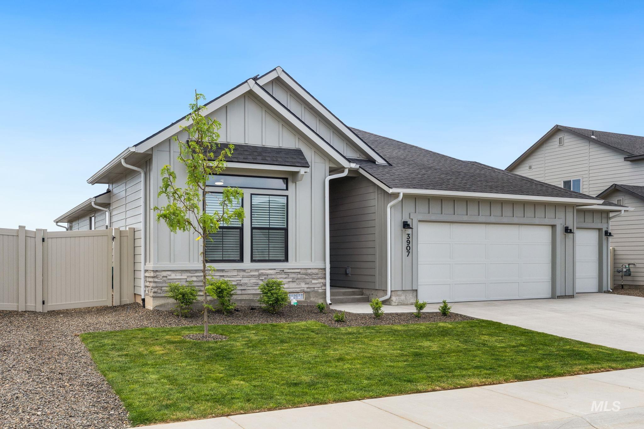 3907 W Maypearl St