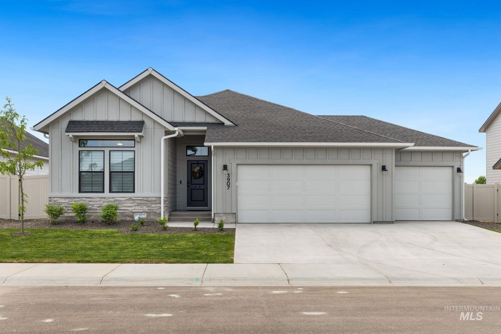 Photo of 3907 W Maypearl St, Meridian, ID 83642 (MLS # 98986258)