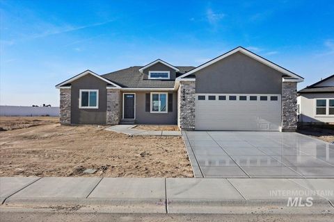 Photo of 2044 Lowline Avenue, Twin Falls, ID 83301 (MLS # 98972995)