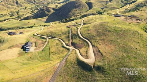 Photo of Parcel C Deirdre Ln, Horseshoe Bend, ID 83629 (MLS # 98950836)