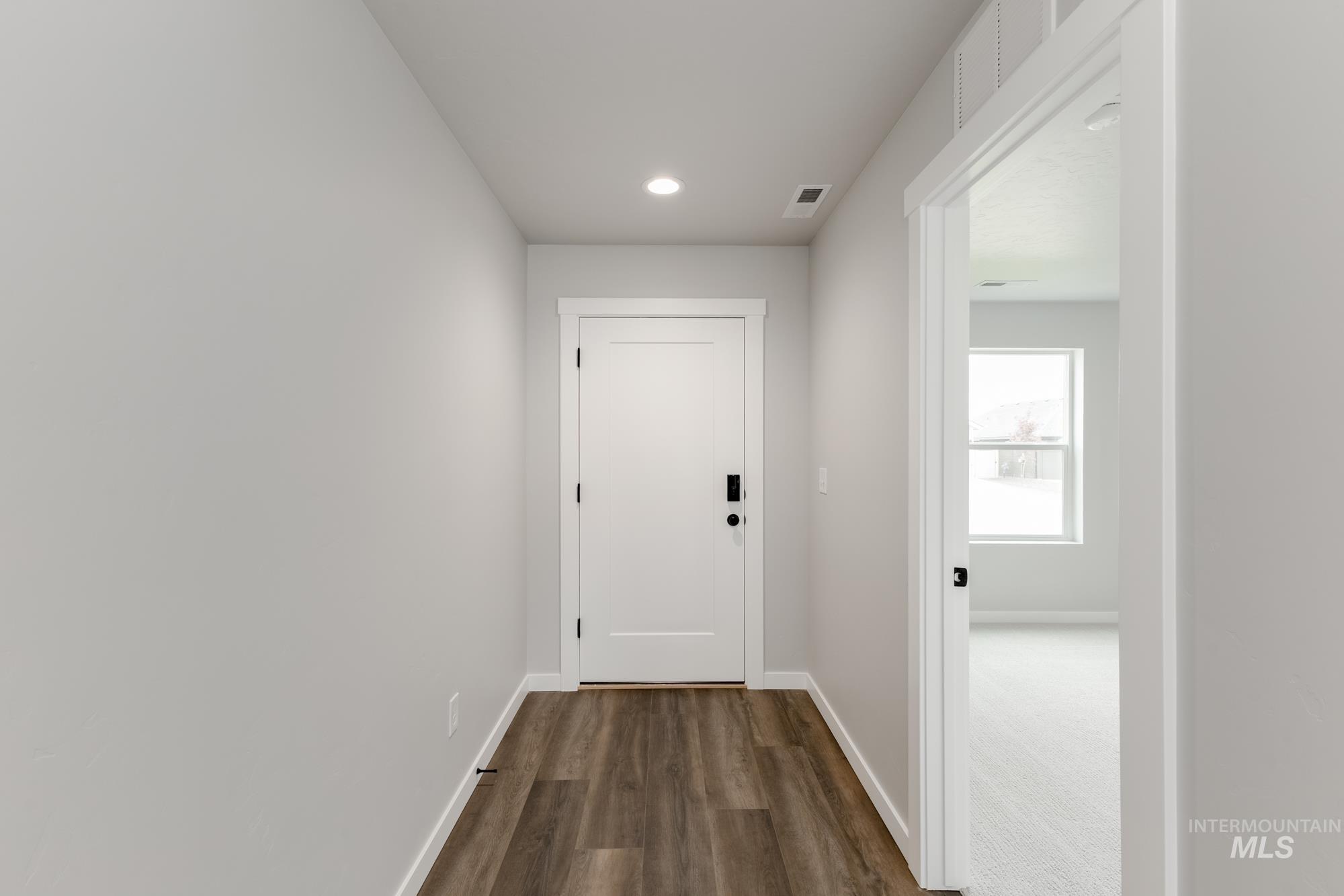 2333 N Lithodora Ave