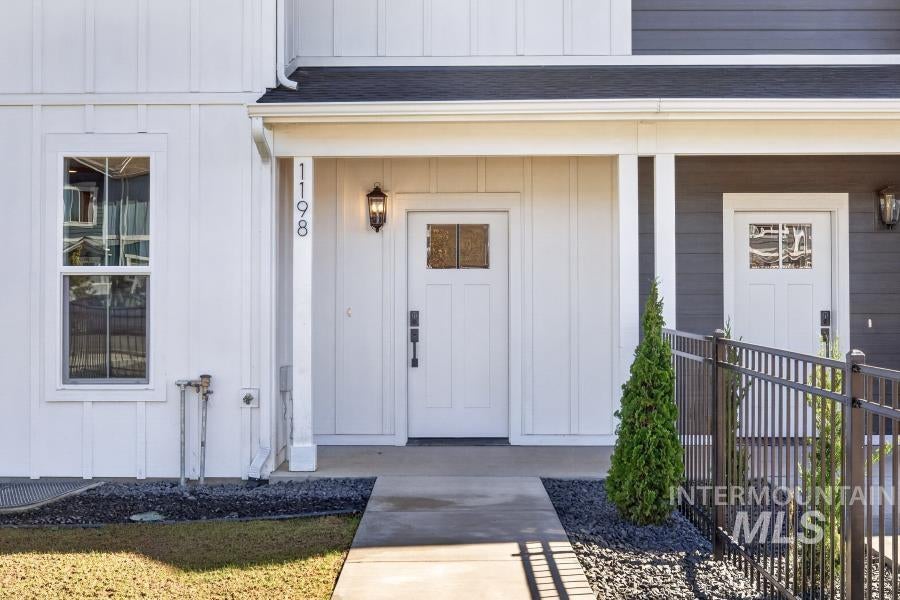 Photo of 1198 Edington Ave, Moscow, ID 83843 (MLS # 98998858)
