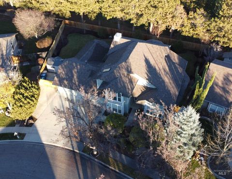 Photo of 7736 W Bayhill St, Boise, ID 83704 (MLS # 98969794)