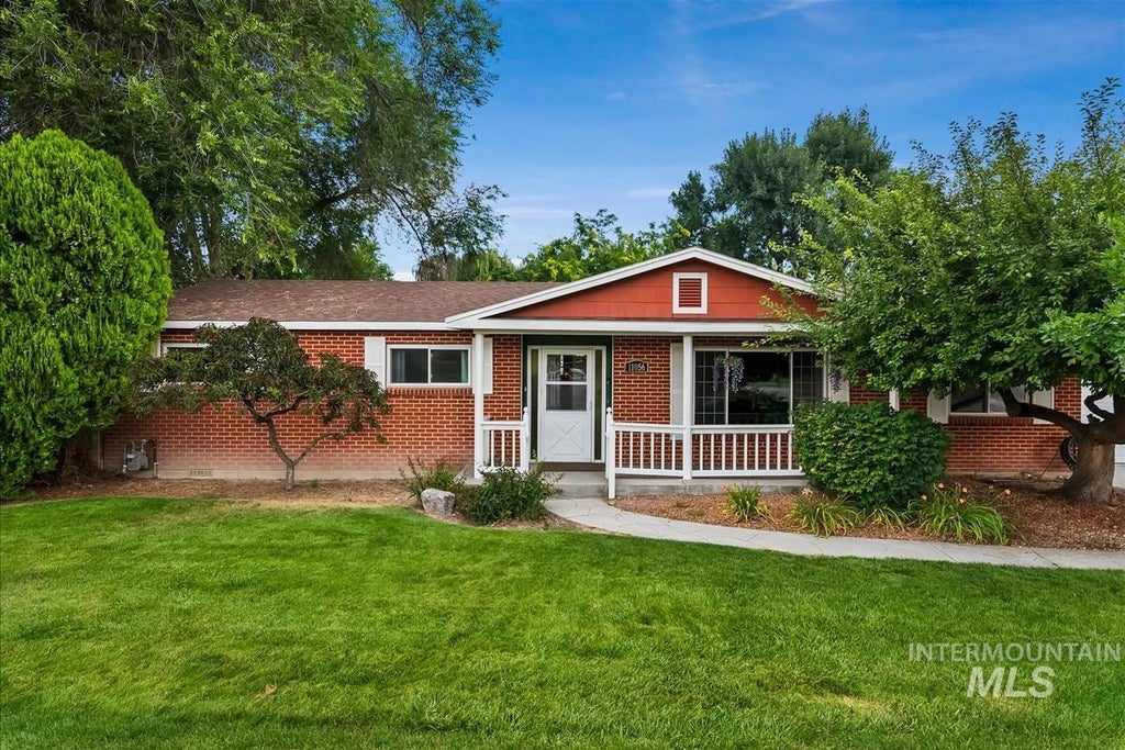 Photo of 11056 Lone Star Rd, Nampa, ID 83651 (MLS # 98994455)