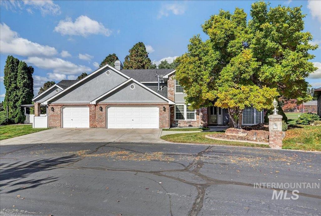 Photo of 898 N Nicklaus Lane, Eagle, ID 83616 (MLS # 98965970)