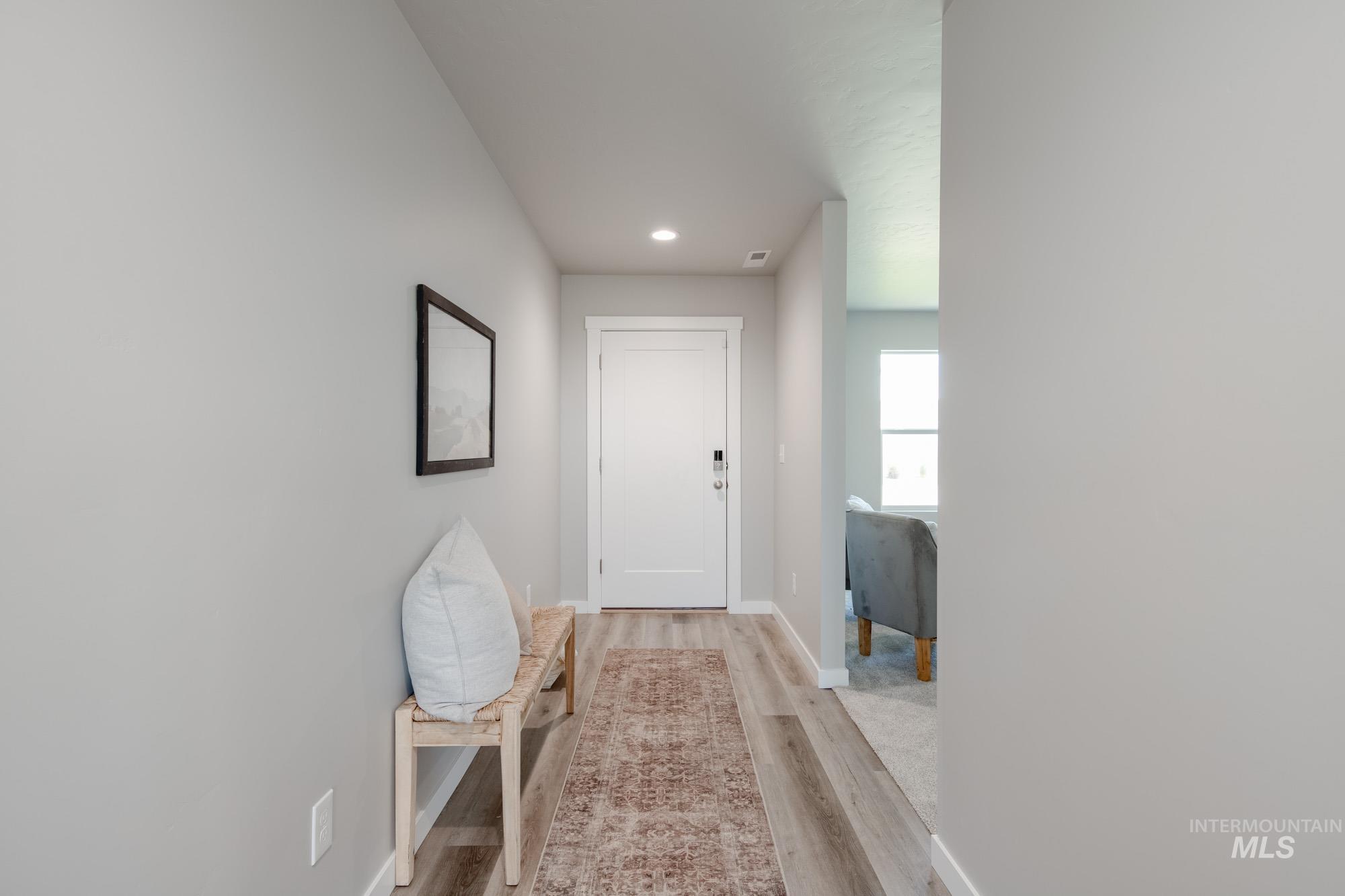 2731 E Valley Wind St