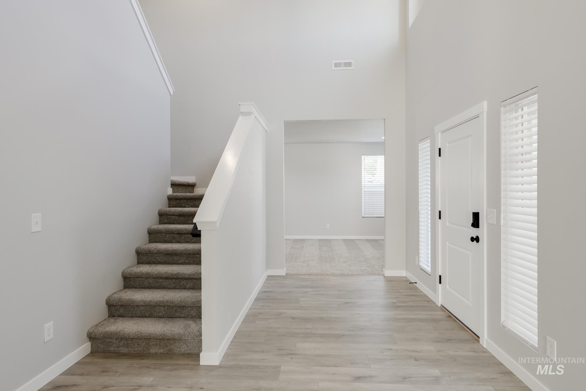 8357 E Cool River Lp