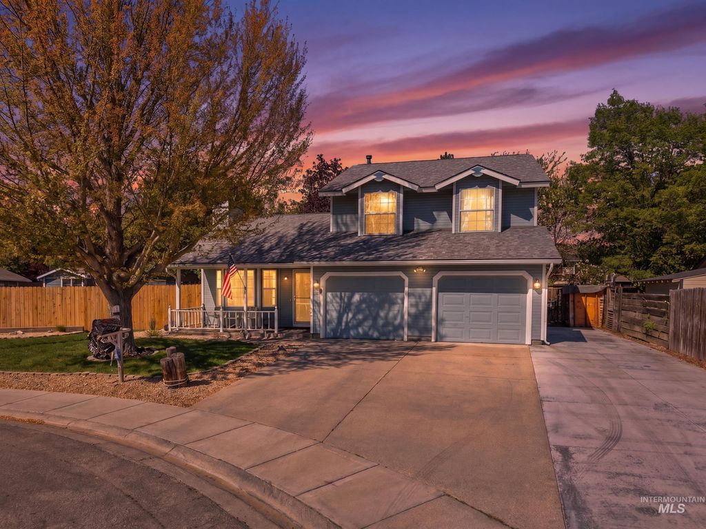 Photo of 3763 N Patton St, Boise, ID 83704 (MLS # 98984374)