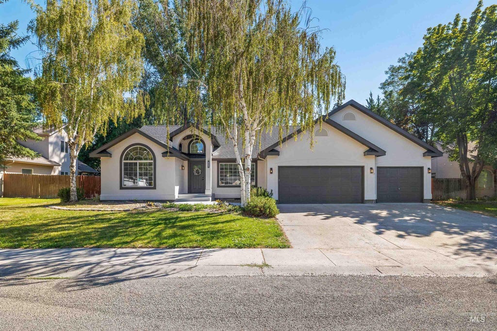 Photo of 1374 Galena Drive, Twin Falls, ID 83301 (MLS # 98998033)