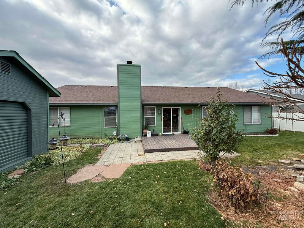 Photo of 3720 E Presidential Drive, Meridian, ID 83642 (MLS # 98969180)