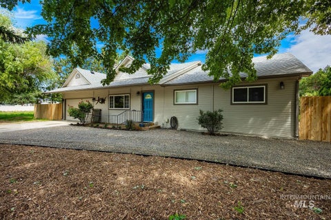 Photo of 7166 S Cloverdale Rd, Boise, ID 83709 (MLS # 98998282)