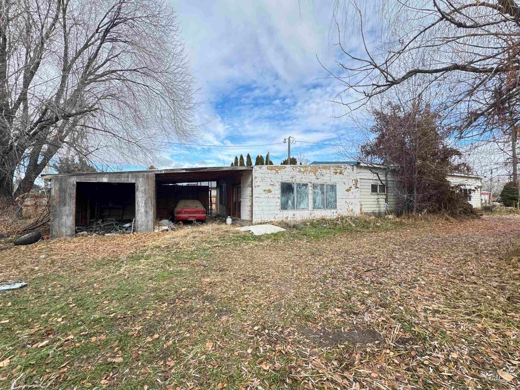 Photo of 421 S 700 W, Heyburn, ID 83336 (MLS # 98968893)