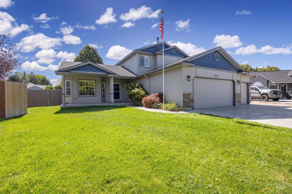 Photo of 3711 E Sage Ct, Nampa, ID 83687 (MLS # 99000895)