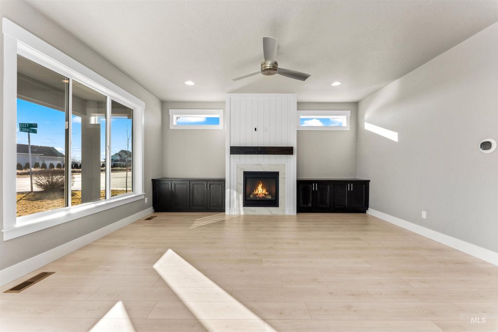 Photo of 8081 Tandy Cove St, Middleton, ID 83644 (MLS # 98975639)