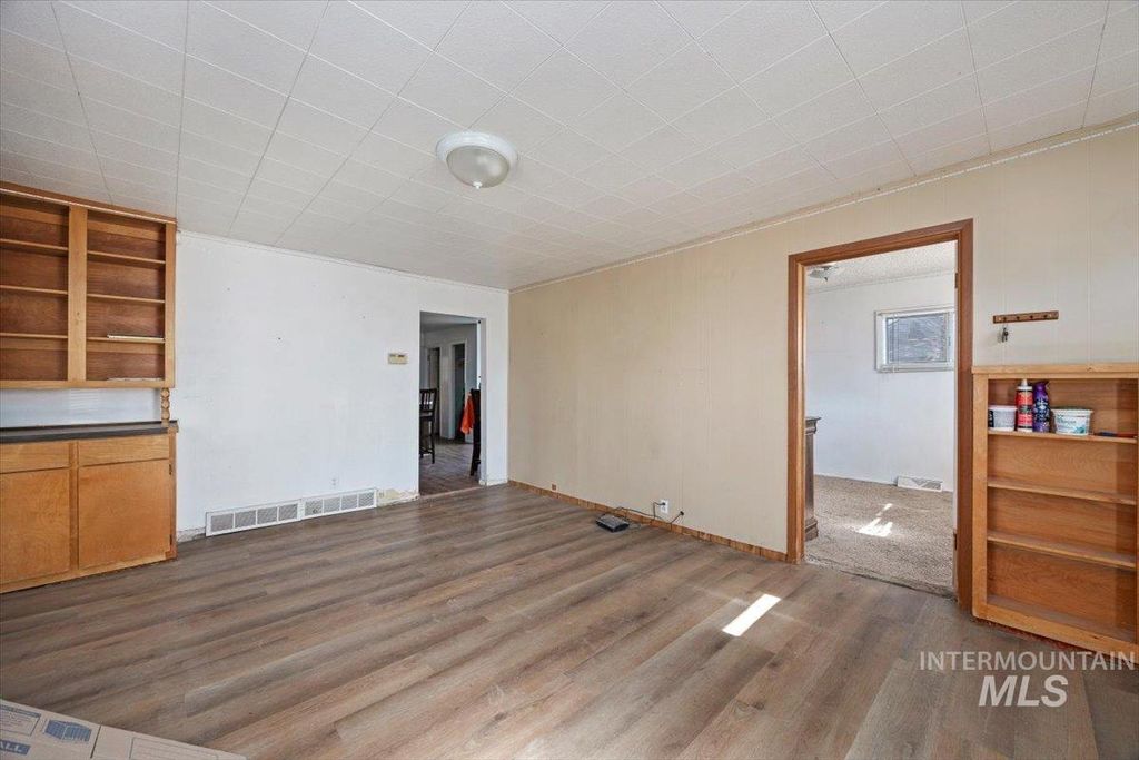 Photo of 403 Filer Ave, Twin Falls, ID 83301 (MLS # 98977673)