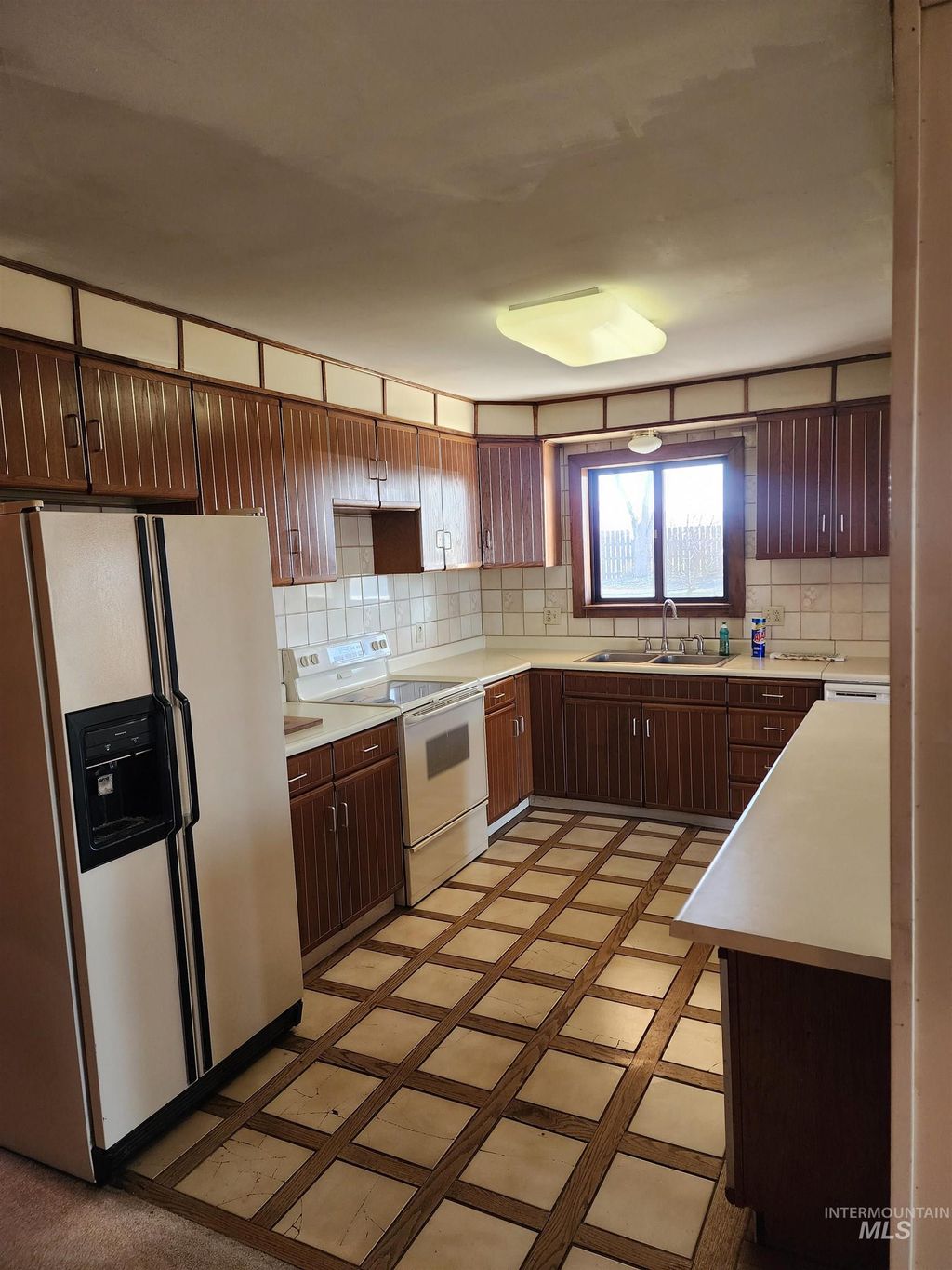 Photo of 11382 W Desert Duck Ave, Mountain Home, ID 83647 (MLS # 98977987)