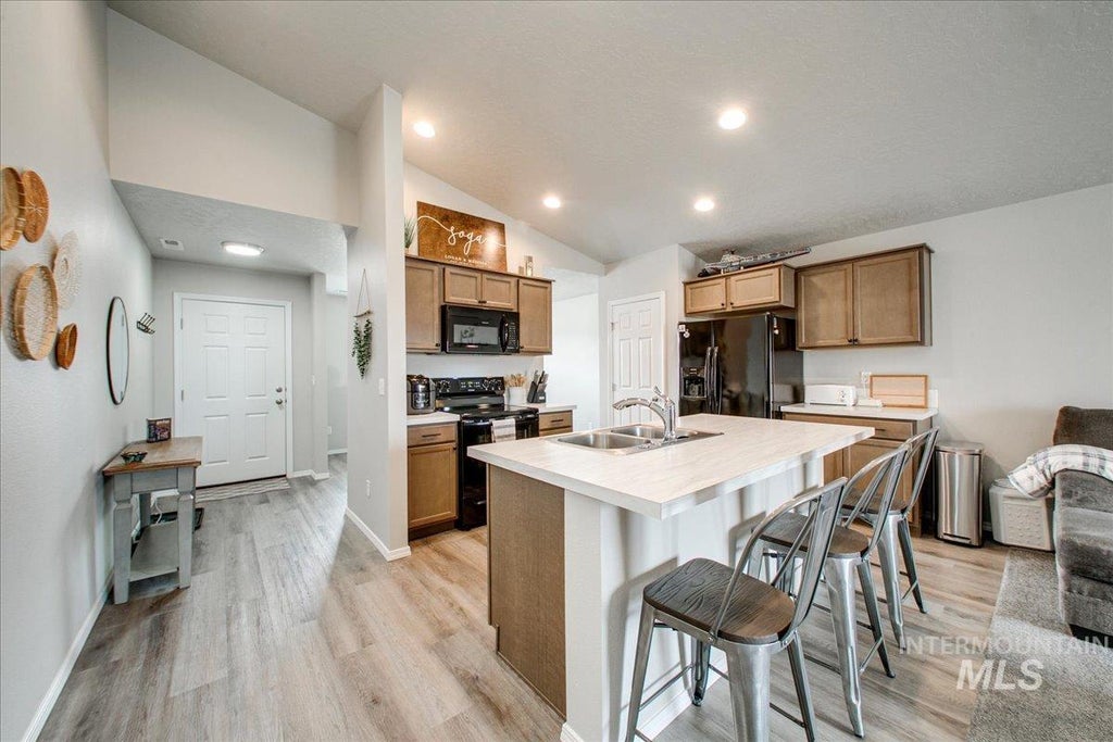 Photo of 11800 Richmond St, Caldwell, ID 83605 (MLS # 99003055)