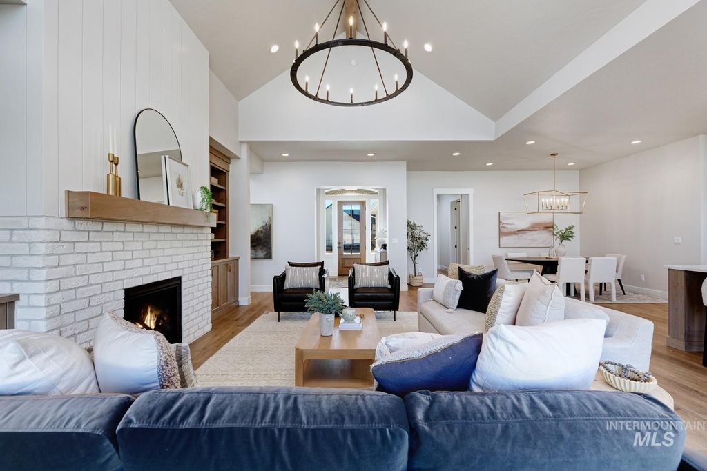 Photo of 6324 W Evita St, Eagle, ID 83616 (MLS # 98976933)