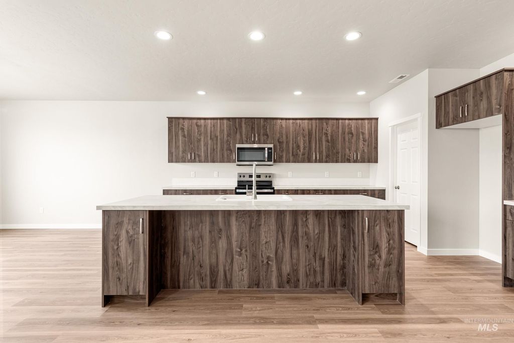 Photo of 7048 E Amber Springs St, Nampa, ID 83687 (MLS # 98979254)