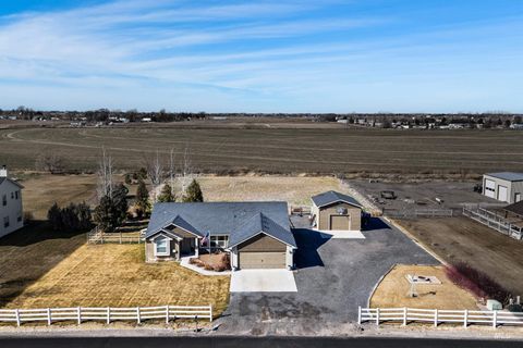 Photo of 3815 N 2456 E, Filer, ID 83328 (MLS # 98977316)