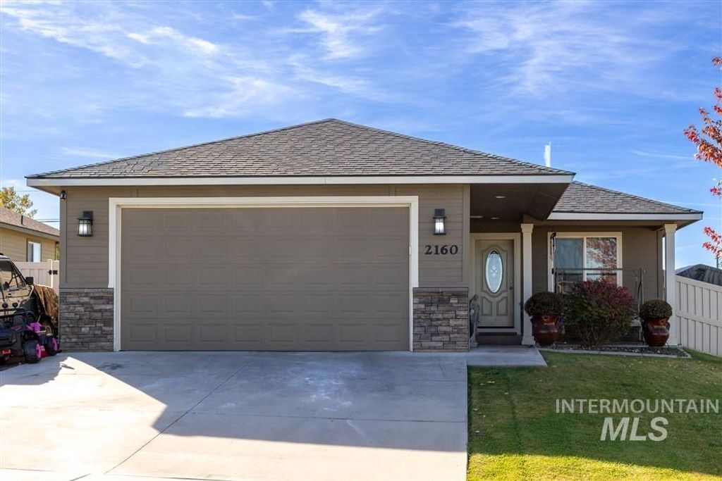 Photo of 2160 E Ridgeview Ave, Payette, ID 83661 (MLS # 98965610)