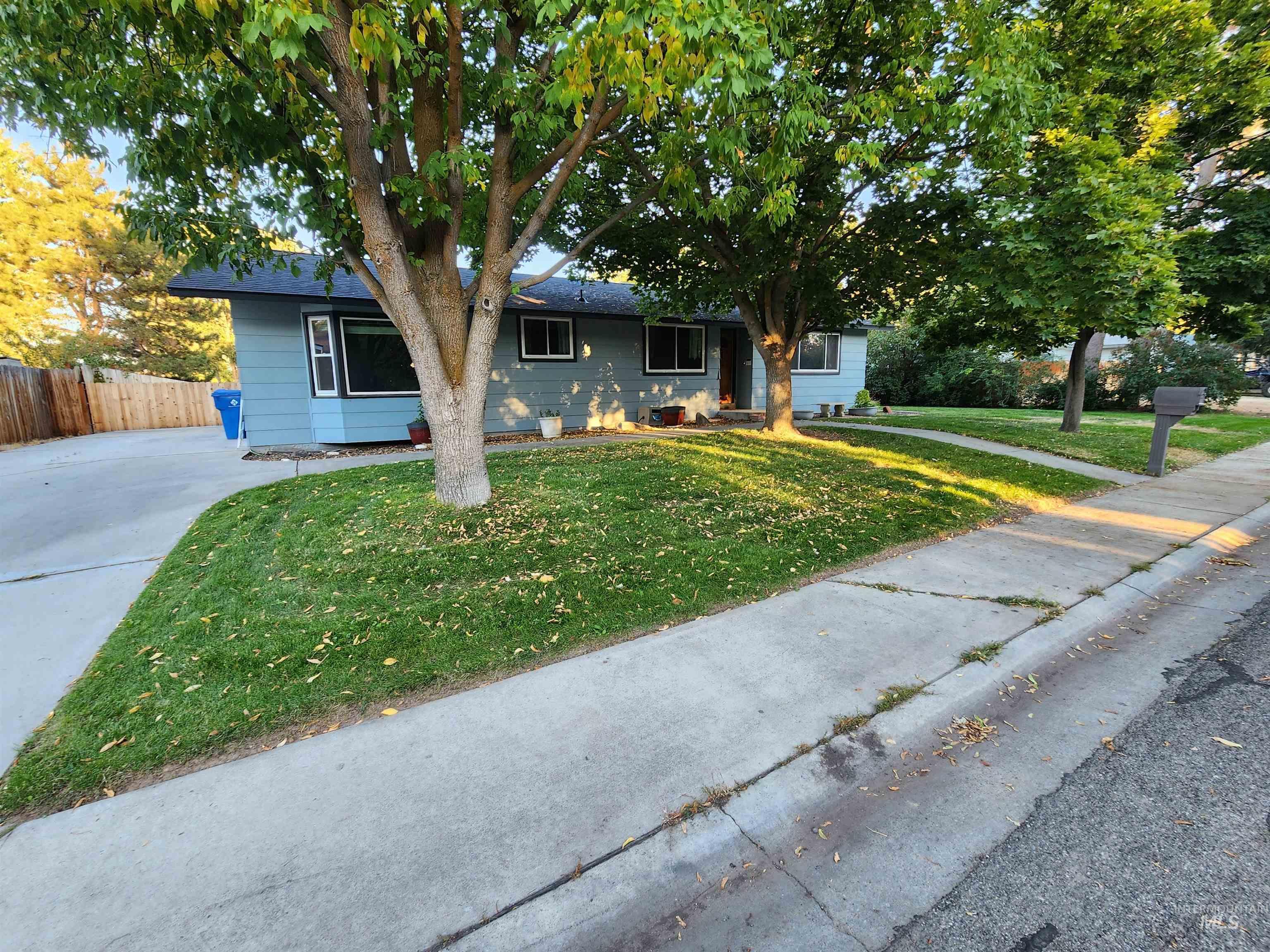 6492 S Santa Ana Ave.