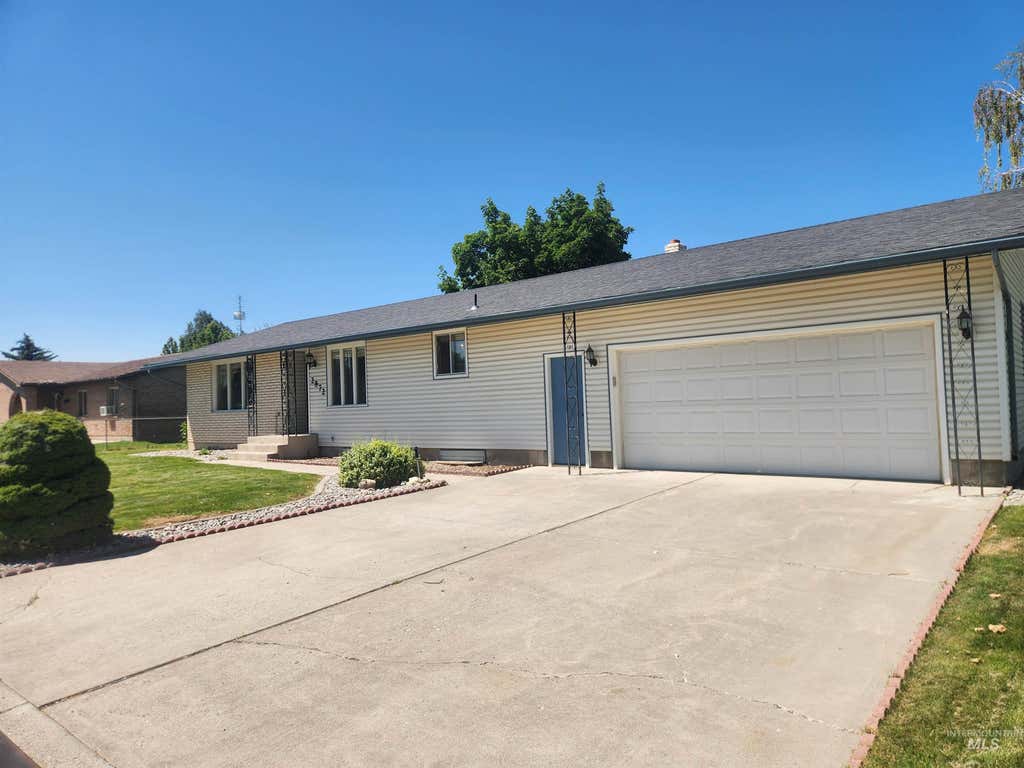 Photo of 2872 Janis Drive, Burley, ID 83318 (MLS # 98996015)