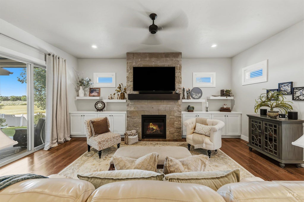 Photo of 5753 S Snowshoe Ave, Boise, ID 83709 (MLS # 98999787)