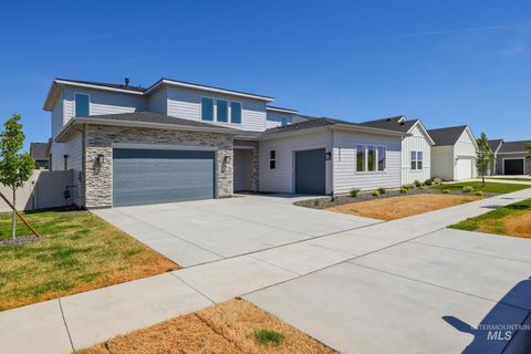 Photo of 9032 W Moonglade St, Star, ID 83669 (MLS # 98976927)