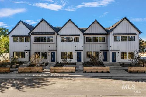 Photo of 265 W Highland St, Boise, ID 83706 (MLS # 98957372)