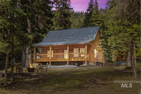 507 Brenda Drive Cascade ID 83611