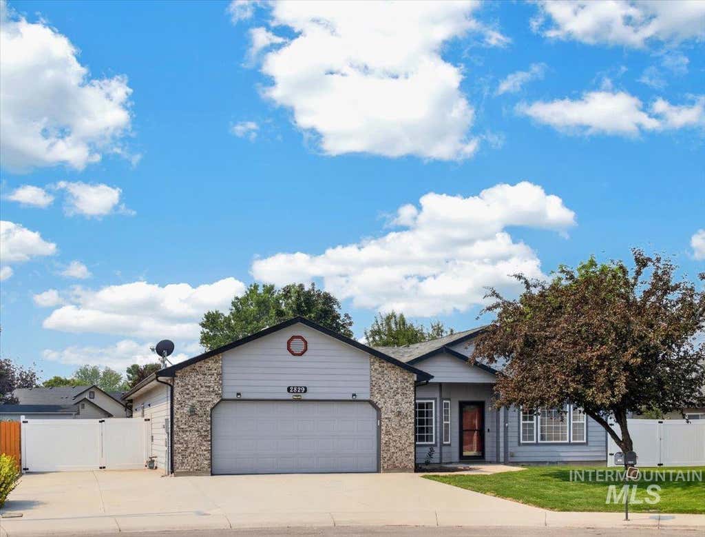 Photo of 2829 N Valam Ave, Meridian, ID 83646 (MLS # 98995871)