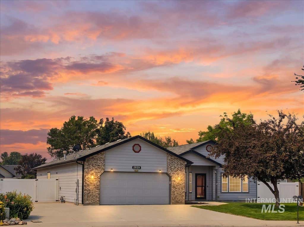 Photo of 2829 N Valam Ave, Meridian, ID 83646 (MLS # 98995871)